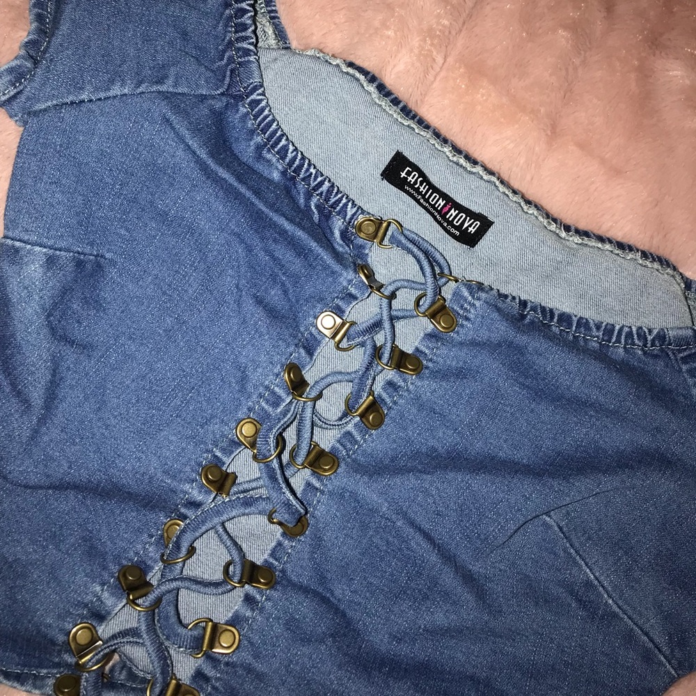 FASHION NOVA FASHION TOP - Picture 3 of 4